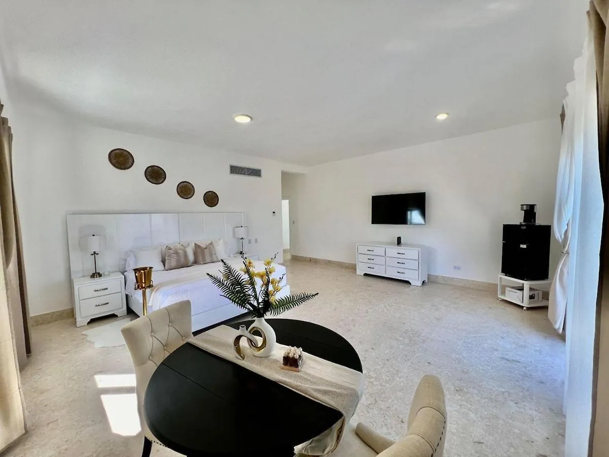 Luxury Villa With Private Beach In Punta Cana 0*,  Repubblica Dominicana